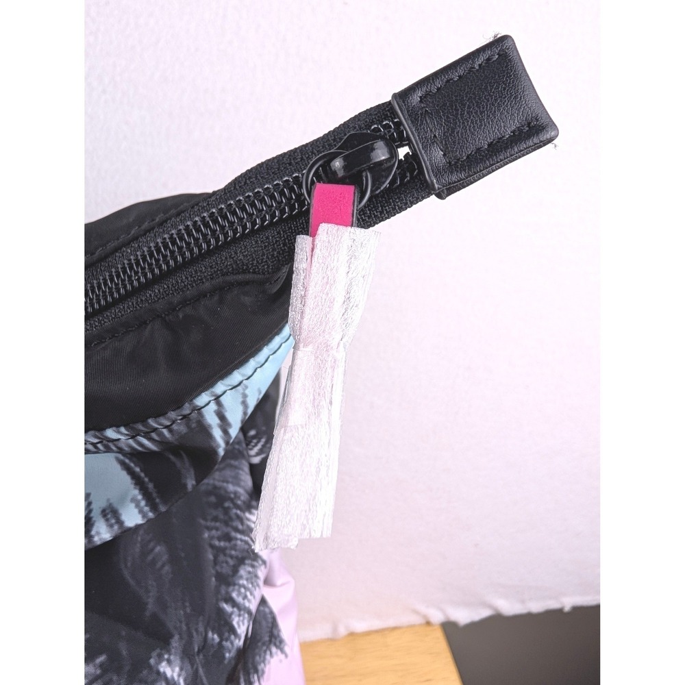 Victoria's Secret Pink Tropical Palm Tree Backpack Nylon Travel Bag NWT - Picture 5 of 11
